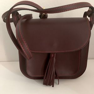 Crossbody handbag